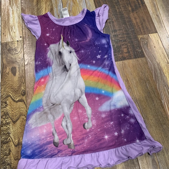 Girls nightgown - Picture 1 of 2